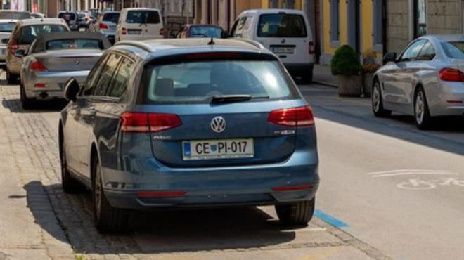 V slovenskem mestu podražili parkirnino: koliko bo treba po novem odšteti za uro parkiranja? (foto: Profimedia)