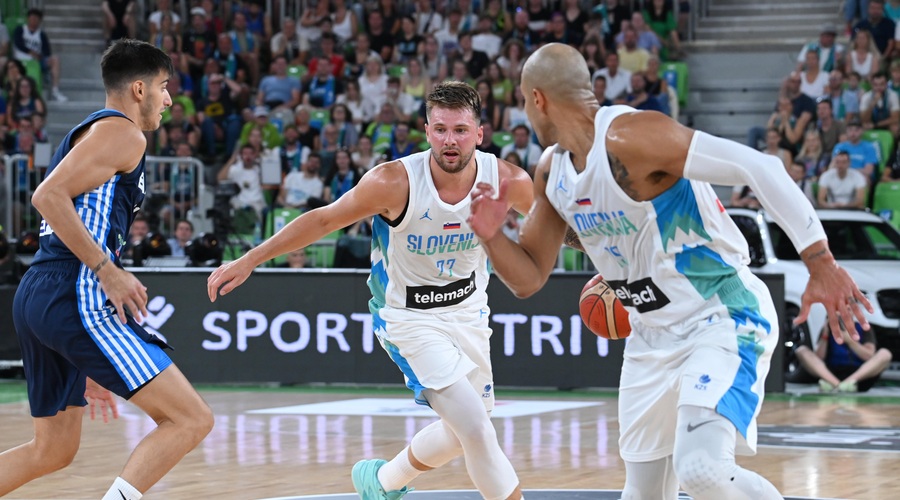 Luka Dončić navdušil v Stožicah, toda na koncu je Grčija ... (FOTO) (foto: Bobo)