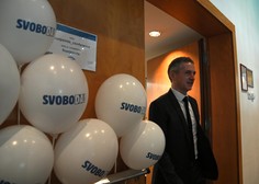 Slovensko javno mnenje: Svoboda izgubila dve tretjini volivcev (koga bi danes volilo največ ljudi?)