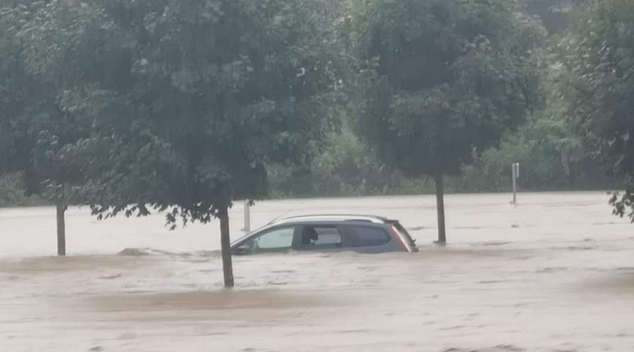 Stanje v Celju: evakuiranih več kot 4000 prebivalcev, izklopljena elektrika in plin ... (foto: Facebook/Celjan Časopis)
