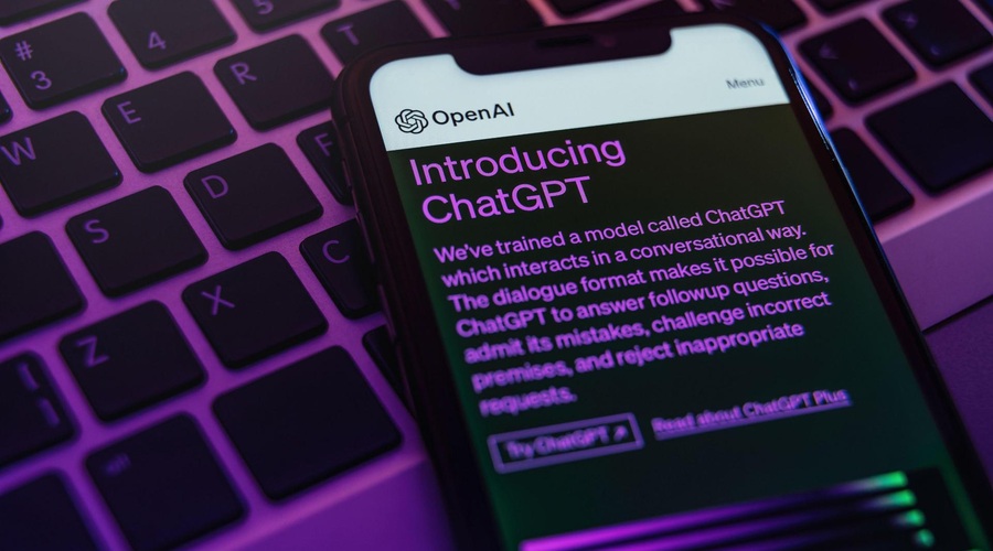 ChatGPT odslej tudi na vaših mobilnih telefonih (foto: Profimedia)