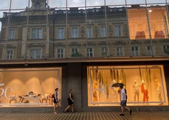 V Ljubljani sirena za nevarnost, na uradni turistični strani pa objava o "čarih deževnega glavnega mesta"