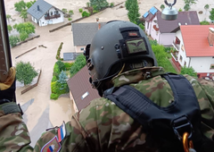 Na območje Koroške, ki je od petka odrezano od sveta, so se prebili slovenski vojaki (nekateri so tja pešačili)