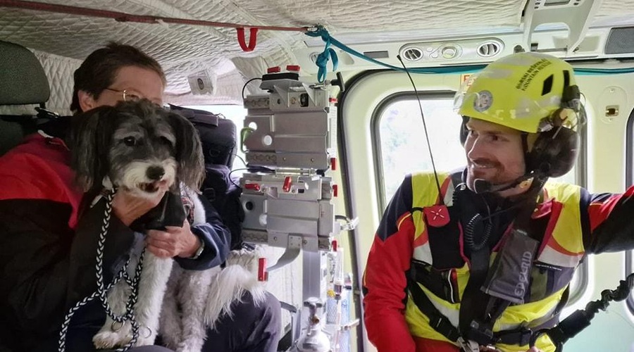 Čudeži se dogajajo: med uničujočimi poplavami našli Cooperja in s helikopterjem rešili Bolta! (foto: Slovenska policija / Facebook)
