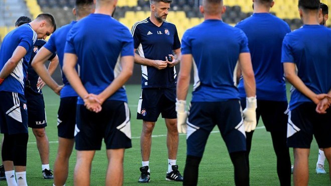 Po tragičnem pretepu med navijači odpovedali nogometno tekmo (VIDEO) (foto: Facebook/GNK Dinamo Zagreb)