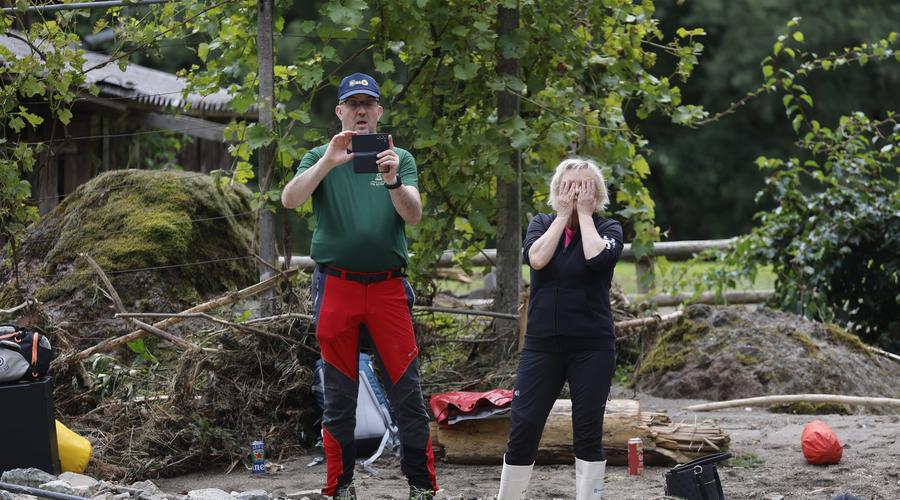 Skupaj zmoremo: informacije, kako lahko tudi vi pomagate! (foto: Borut Živulović/Bobo)