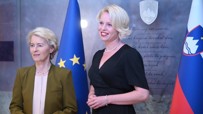 Ursula von der Leyen nagovorila DZ: "S slovenskim duhom in evropsko pomočjo bo država hitro okrevala" (foto: Žiga Živulovič jr./Bobo)