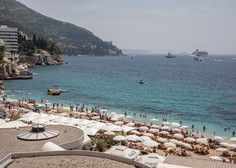 Priljubljena hrvaška plaža postala prava nočna mora: je zdravje kopalcev ogroženo?