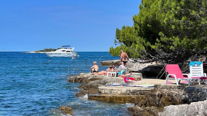 Turista se nikoli več ne bosta vrnila na Hrvaško (niso krive visoke cene) (foto: Profimedia)