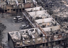 Uničenje, kot ga še niso videli: sanjsko destinacijo pogoltnili plameni (FOTO)