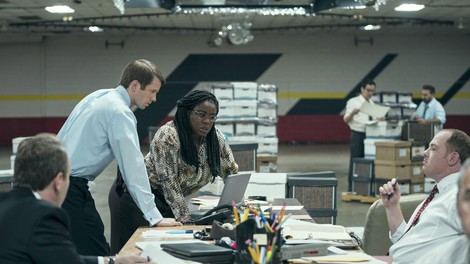 Družina, ki je zasvojila Ameriko: vse o novi Netflixovi seriji, ki razkriva ozadje smrtonosne opioidne krize