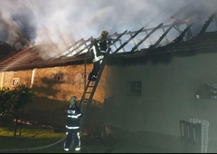 Grozljivo: ognjeni zublji uničili dom petčlanske družine, dve osebi poškodovani