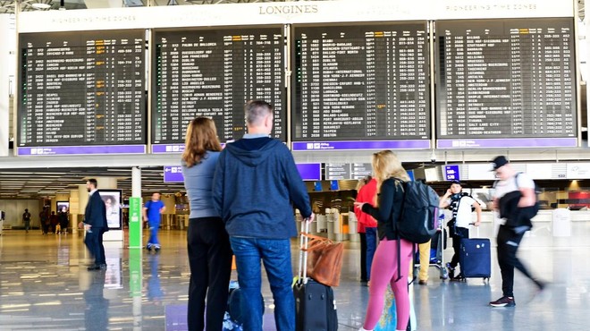 Kaos na enem najbolj prometnih letališč v Evropi: številni poleti odpovedani (preverite, zakaj) (foto: Profimedia)