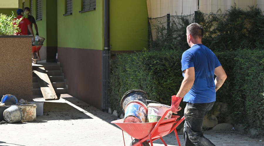 Pomembna dopolnitev aplikacije, ki je namenjena pomoči pri poplavah (foto: Žiga Živulović j.r./Bobo)