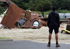 Duševne stiske ob poplavah: več kot 300 ljudem nudili psihološko pomočli-psiholosko-pomoc/