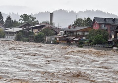 Reke naraščajo, Sloveniji znova grozijo poplave: kje je nevarnost razlitja največja?