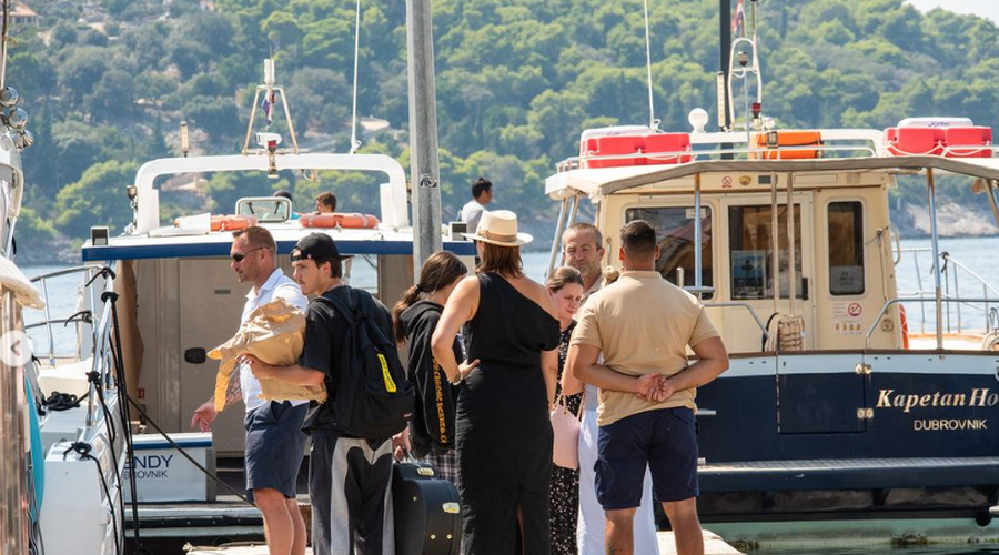 Našim južnim sosedom se smeji: slavna družina se je vrnila k njim (foto: Instagram/Jutarnji.hr/posnetek zaslona)