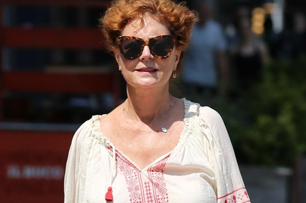 Vedno je bila posebna: Susan Sarandon v zelo nenavadni modni kombinaciji (FOTO) (foto: Profimedia)