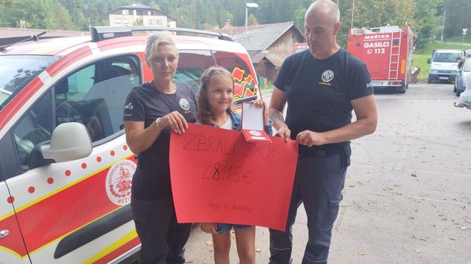 Kako ji je uspelo? Dobrodelna 11-letnica za gasilce zbrala več kot 4200 evrov (foto: Facebook/PGD Mežica)