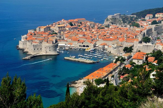 Bodo gostinski lokali v Dubrovniku obratovali tudi pozimi?