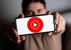 Ne poznate pesmi, znate pa približno mrmrati melodijo? YouTube vam jo bo pomagal poiskati