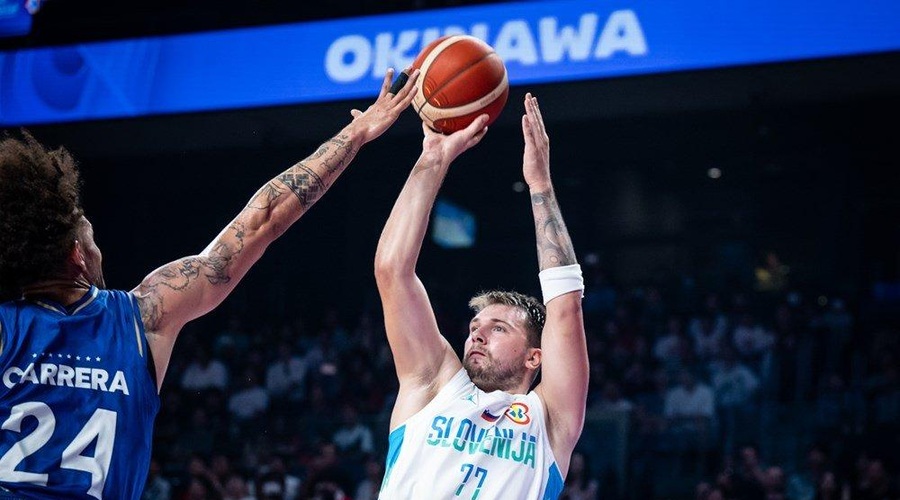 Slovenci na krilih izjemnega Dončića do zmage nad Venezuelo (padel je rekord) (foto: Fiba)