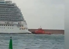 Groza na morju: zaradi vremenske ujme križarka, polna turistov, trčila v tovorno ladjo (FOTO in VIDEO)