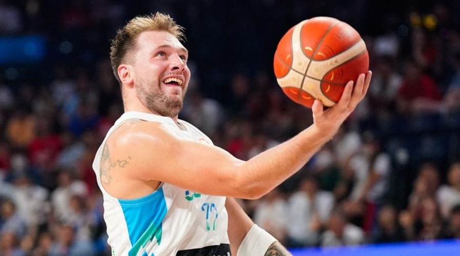 Pripravite navijaške šale in hladno pijačo: Slovenija gre danes po drugo zmago, toda strokovnjaki opozarjajo, da ... (foto: Profimedia)