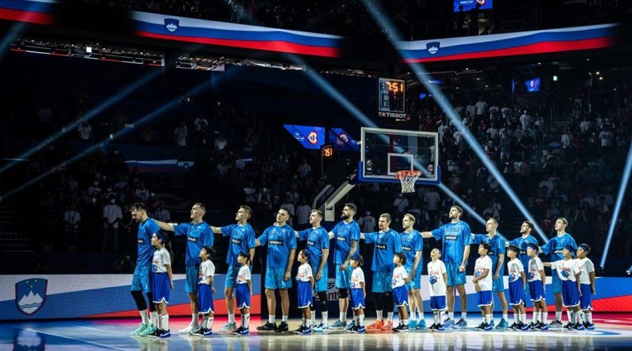 Luki Dončiću in soigralcem resno opozorilo pred tretjo tekmo SP: za Slovenijo je to ključna tekma, saj ... (VIDEO) (foto: FIBA)