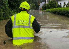Gasilci na tleh: "Tako smo podhranjeni z opremo, da na takšen način ne moremo več delovati"