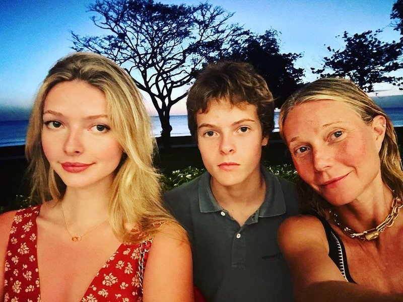 Apple, njen brat Moses in njuna mama Gwyneth Paltrow