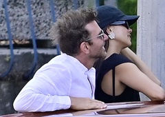 Stara ljubezen še ni pozabljena? Bradley Cooper v Benetkah s svojo nekdanjo izbranko: iskrice se krešejo (FOTO)