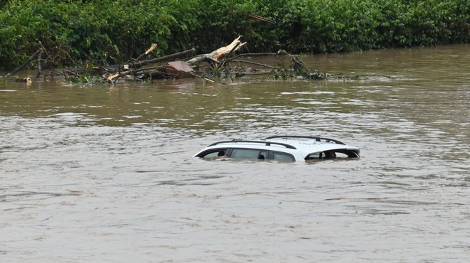 Koliko ljudi je umrlo v avgustovskih poplavah? Razkrili so število žrtev (večje je, kot smo si predstavljali) (foto: Žiga Živulović j.r./Bobo)