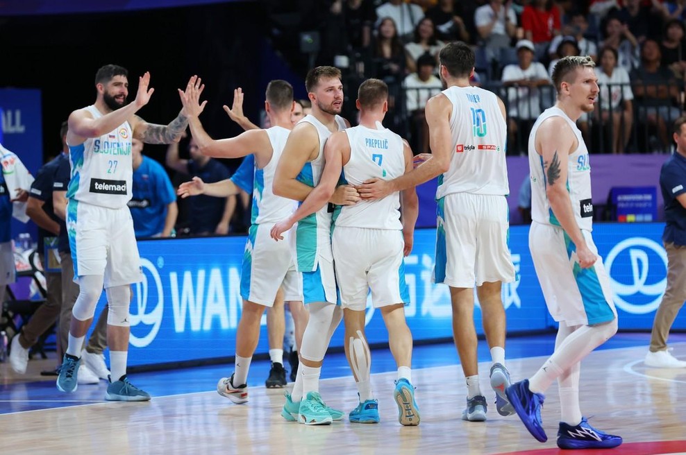 Luka Dončić po veliki zmagi nad Avstralijo: "Ponosen sem na celotno reprezentanco" (VIDEO) (foto: Profimedia)