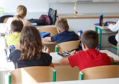 Domnevna grožnja z napadom na eni od slovenskih šol: kaj svetuje minister za izobraževanje Darjo Felda?