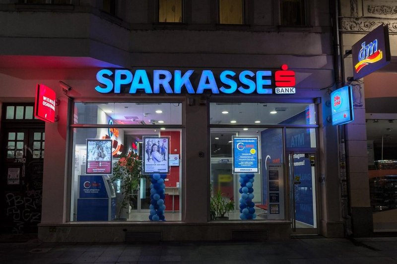 Tudi stranke banke Sparkasse s 1.10. 2023 čaka nekaj podražitev.