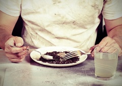 Kako doma ravnati s hrano, da ne zbolite? Nasveti, ki so zlata vredni