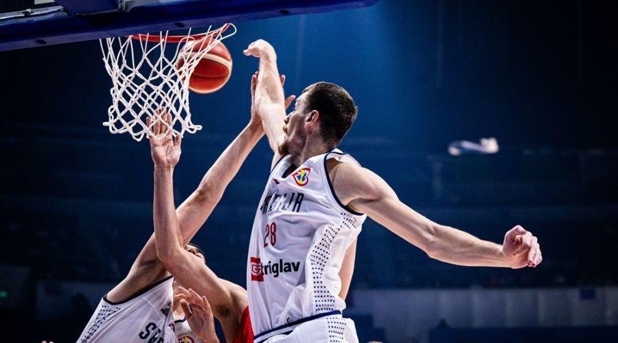Grozljiva novica s svetovnega prvenstva: košarkar na nujno operacijo, odstranili so mu ... ledvico! (VIDEO) (foto: FIBA)
