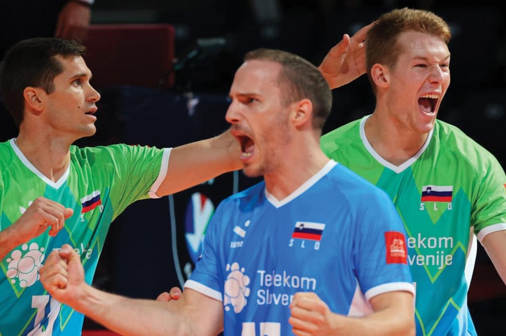 Slovenija ostaja neporažena: odbojkarji so nadigrali Hrvate in si prislužili prvo mesto v skupini (foto: Facebook/Odbojkarska zveza Slovenije/CEV)