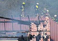 Katastrofalni požar na kmetiji pod Šmarno goro: poglejte fotografije s prizorišča (pretreseni boste)