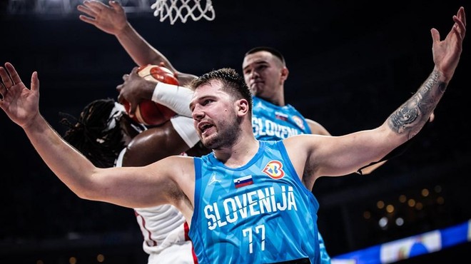 Na polovici izenačeni, ob koncu potolčeni: Slovenija izpadla iz boja za kolajno na svetovnem prvenstvu (FOTO+VIDEO) (foto: FIBA)