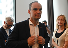 Kaj s svojim novim društvom načrtuje Anže Logar? Ugibanja o naslednjih korakih vse glasnejša, v SDS pričakujejo pojasnila