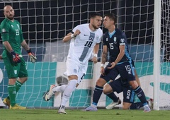 Popoln slovenski večer v žepni državici na Apeninskem polotoku: Slovenija do najvišje zmage v kvalifikacijah