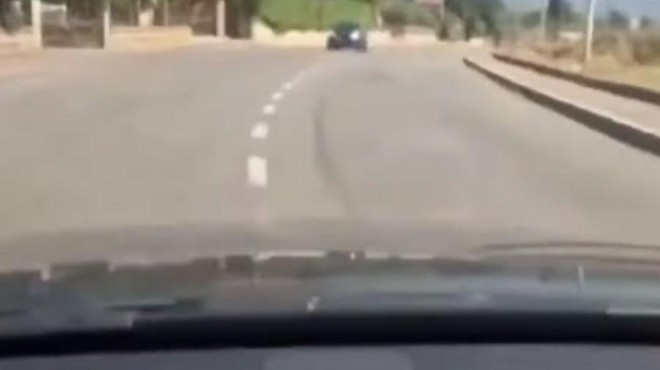 "Pokliči očka! Pokliči očka!" Grozljiv posnetek čelnega trčenja, objestni voznik divjal in vse snemal, nato pa ... (VIDEO) (foto: Facebook/posnetek zaslona)
