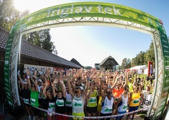 Triglav tek privabil več kot 1.800 obiskovalcev