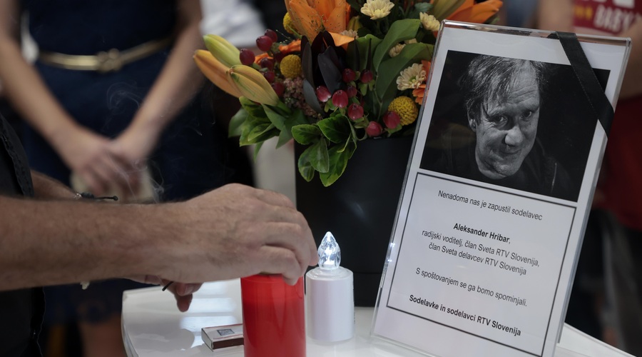 Veličastno slovo od Saše Hribarja: poglejte, kaj užaloščeni sodelavci legende pripravljajo (foto: Borut Živulović/Bobo)
