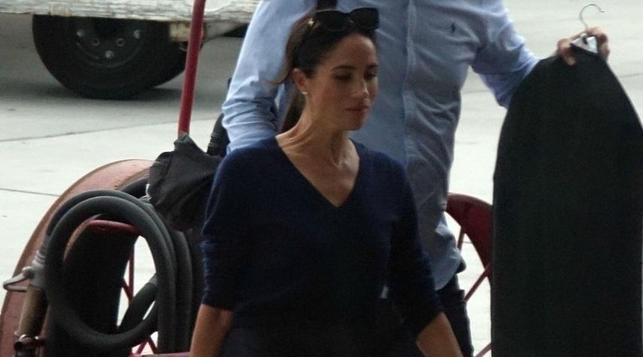 Meghan Markle je prispela v Združeno kraljestvo, a je ostala na letališču (foto: Profimedia)