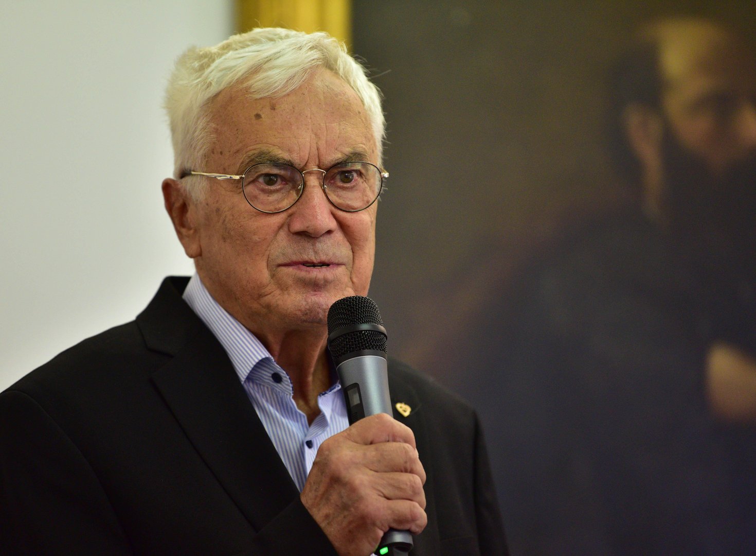 Vzbujal jim je optimizem: Pahorja imenovali za častnega člana pomembne ...