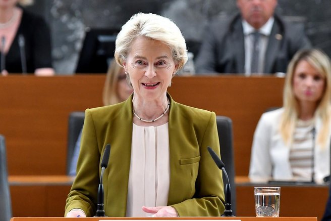 Von der Leyen pri političnih skupinah išče podporo, saj se bliža ...