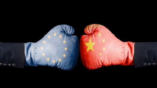 Na vidiku nova zaostritev med Evropsko unijo in Kitajsko: ostre besede in napoved preiskave zaradi nepoštene trgovine (foto: Profimedia)